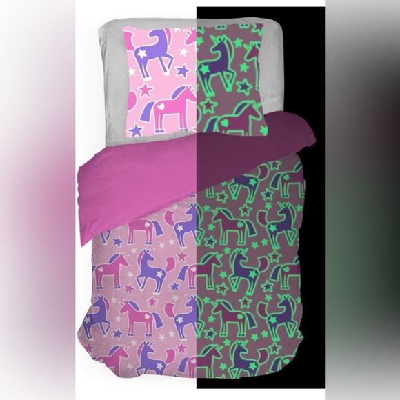 Jay Franco Trend Collector Unicorn Glow in The Dark Full Comforter & Sham Set - Picture 7 of 7